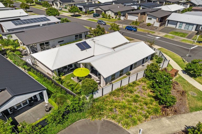 Photo of property in 22 Saint Pauls Drive, Brookfield, Tauranga, 3110