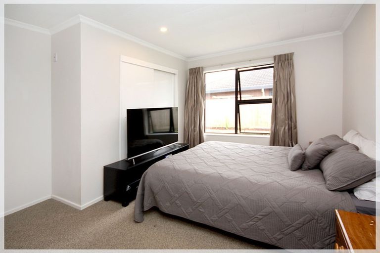 Photo of property in 20 Easton Way, Levin, 5510