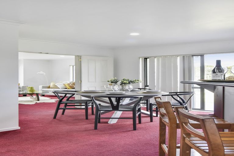 Photo of property in 1 Samara Place, Clendon Park, Auckland, 2103