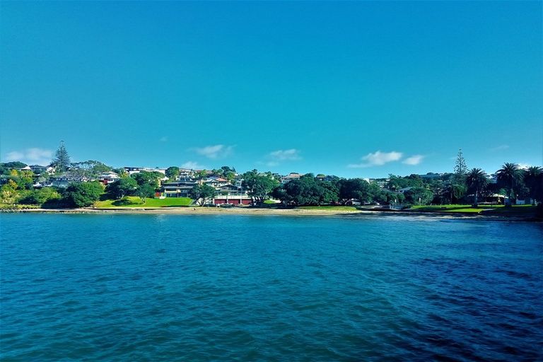 Photo of property in 502 Beach Road, Murrays Bay, Auckland, 0630