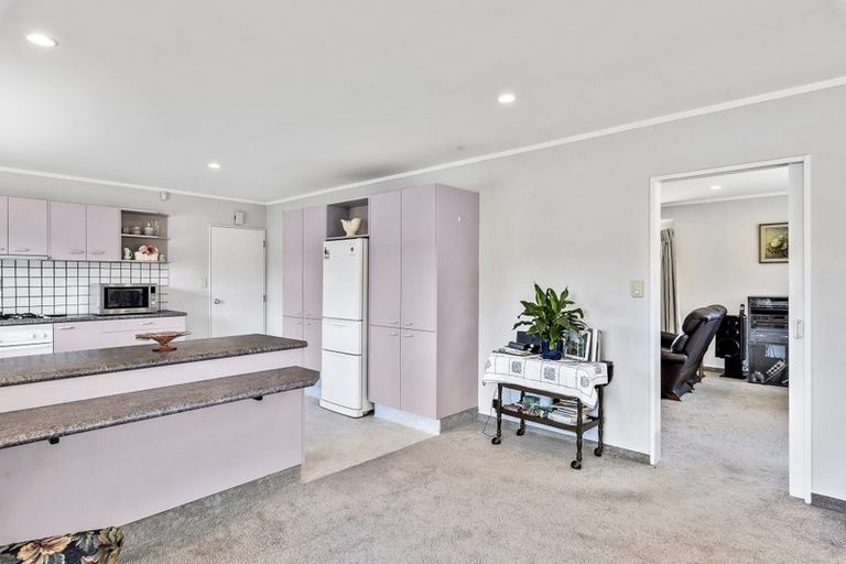 Photo of property in 60 The Drive, Paraparaumu Beach, Paraparaumu, 5032