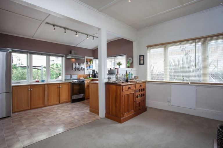 Photo of property in 10 Weld Street, Cambridge, 3434