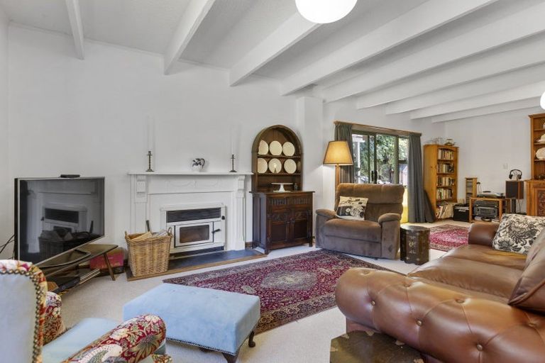 Photo of property in 38 Saxton Road, Upper Vogeltown, New Plymouth, 4371