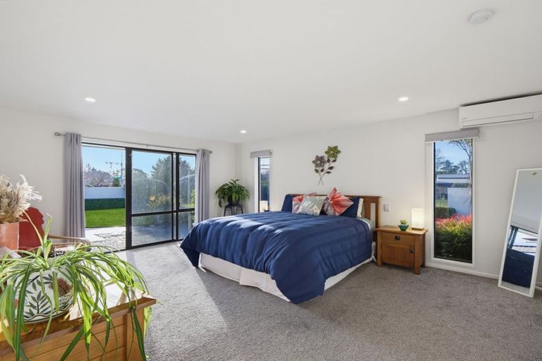 Photo of property in 1 Appleton Place, Woodend, 7610