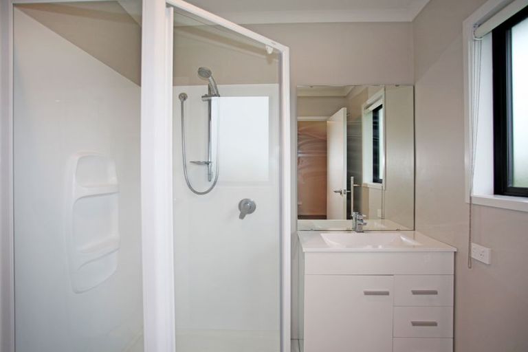 Photo of property in 24 Moira Drive, Tuakau, 2121