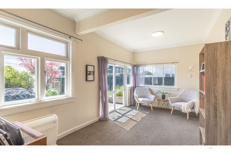 Photo of property in 19 Raymond Street, West End, Timaru, 7910