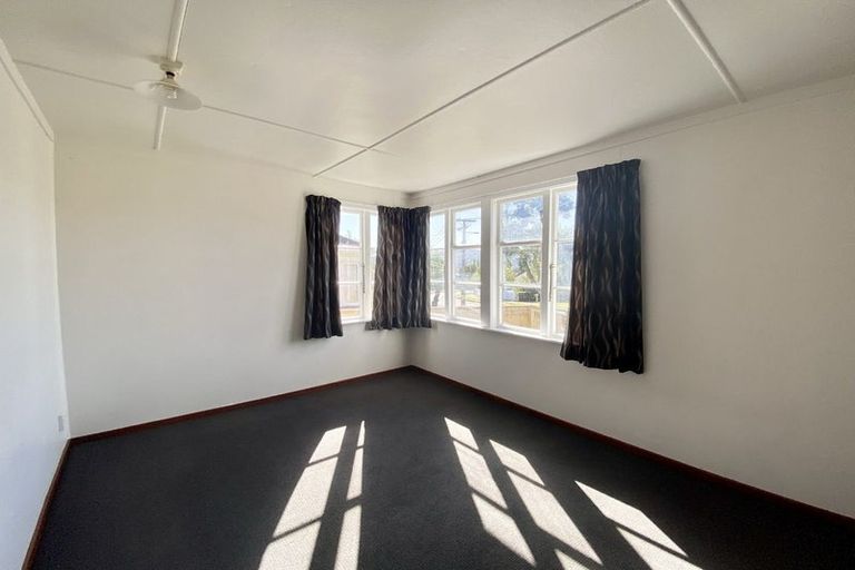 Photo of property in 103 Wilkie Crescent, Naenae, Lower Hutt, 5011