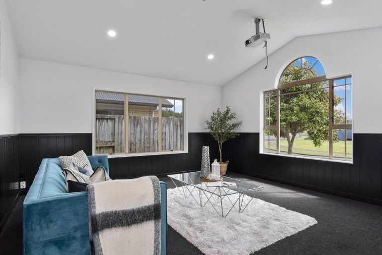 Photo of property in 17 Milbrook Place, Chartwell, Hamilton, 3210