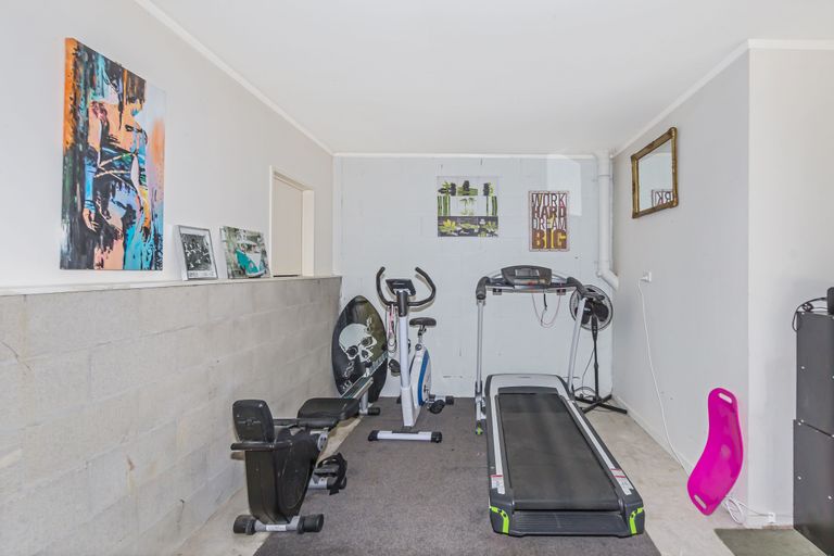Photo of property in 18 Carento Way, Stanmore Bay, Whangaparaoa, 0932