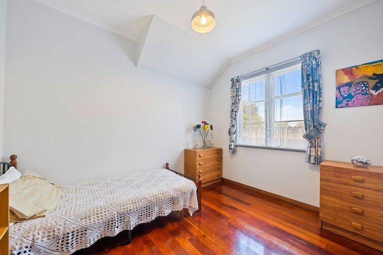 Photo of property in 192 Cambridge Terrace, Naenae, Lower Hutt, 5011
