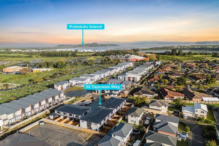 Photo of property in 10/32 Tapuwae Way, Mangere Bridge, 2022