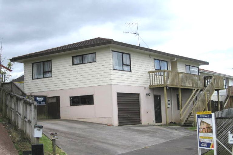 Photo of property in 2/24 Madigan Place, Glendene, Auckland, 0602