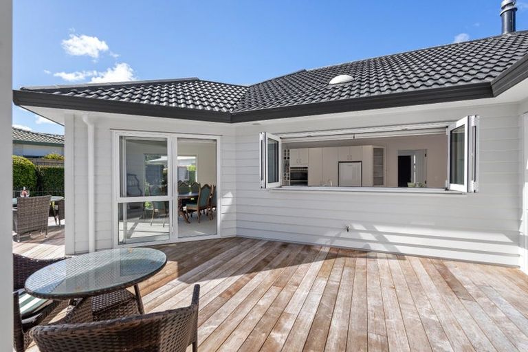 Photo of property in 16 Waru Nui Court, Orewa, 0931