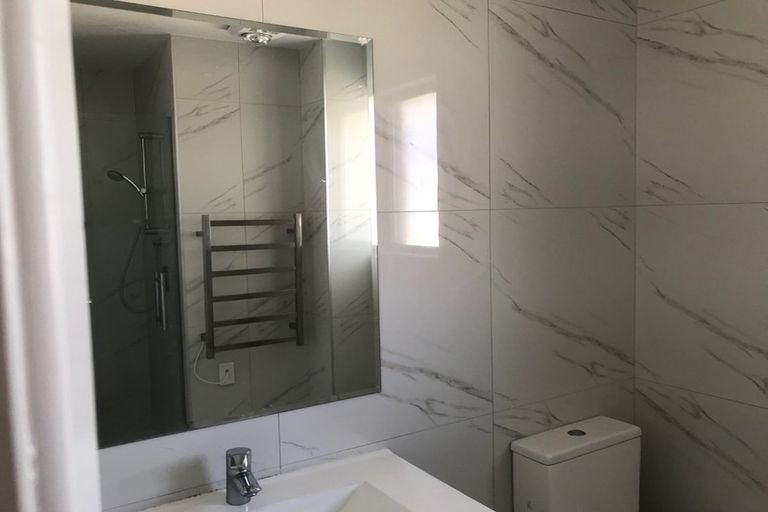 Photo of property in 11 Kohinoor Avenue, Mangere, Auckland, 2022