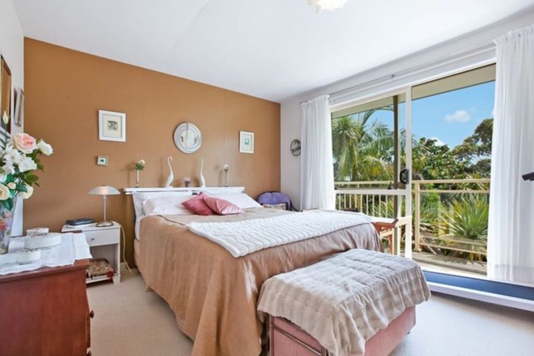 Photo of property in 105 Cable Bay Block Road, Cable Bay, 0420