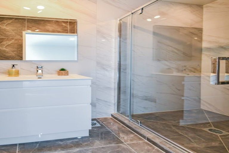 Photo of property in 1c Dreadon Road, Manurewa, Auckland, 2102