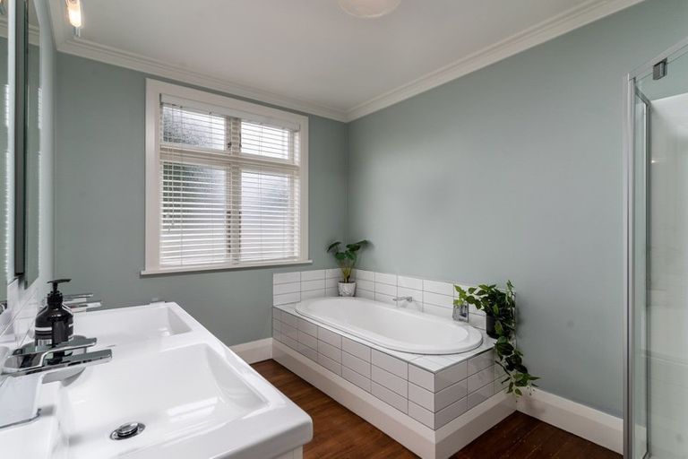 Photo of property in 98 Pownall Street, Masterton, 5810