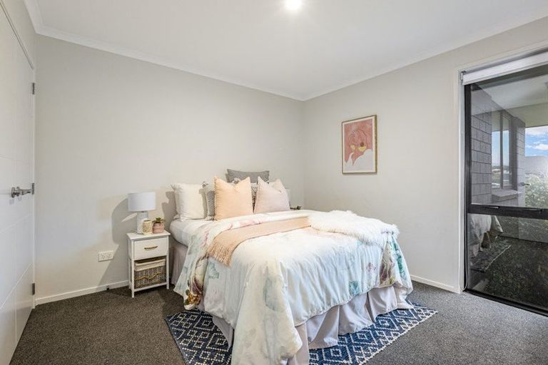 Photo of property in 64 Tradewinds Drive, Whitby, Porirua, 5024