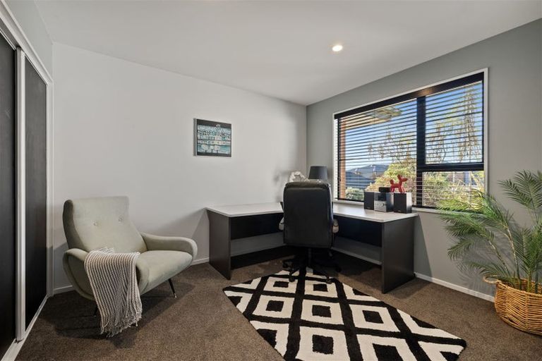 Photo of property in 14 Andesite Drive, Rolleston, 7614