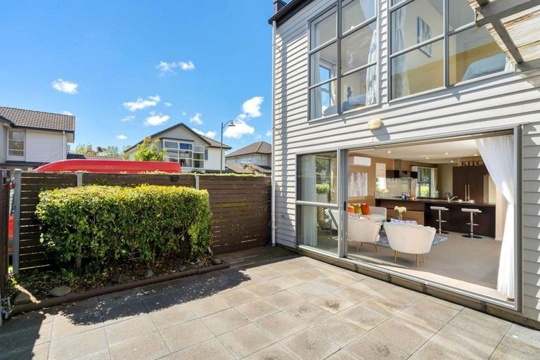 Photo of property in 36 Zabeel Crescent, Takanini, 2112