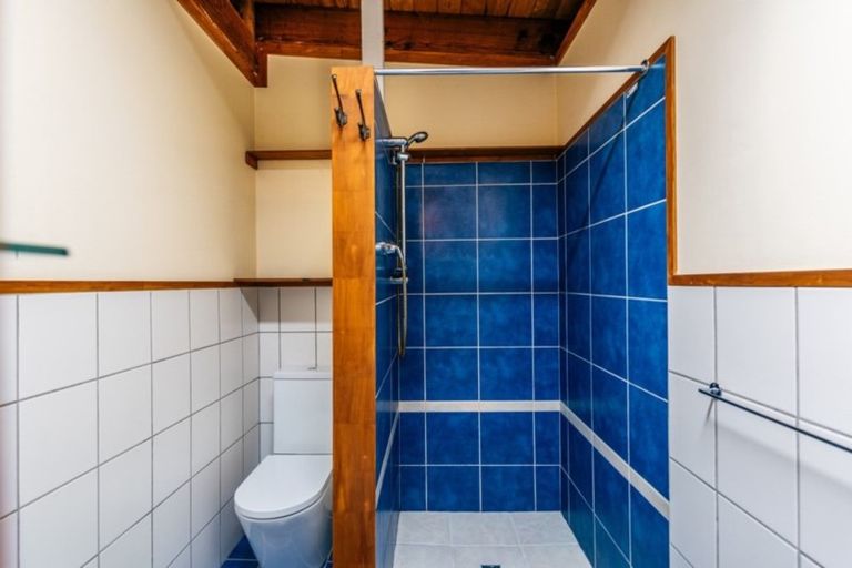 Photo of property in 35 Crescent Road East, Ostend, Waiheke Island, 1081