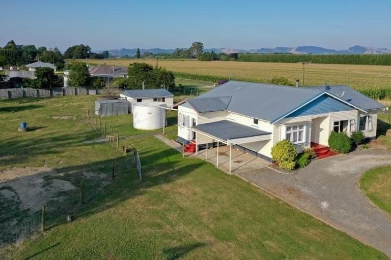 Photo of property in 142 Seddon Street, Patutahi, Gisborne, 4072