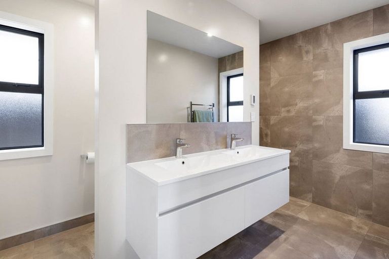 Photo of property in 6 Lewis Way, Cambridge, 3434