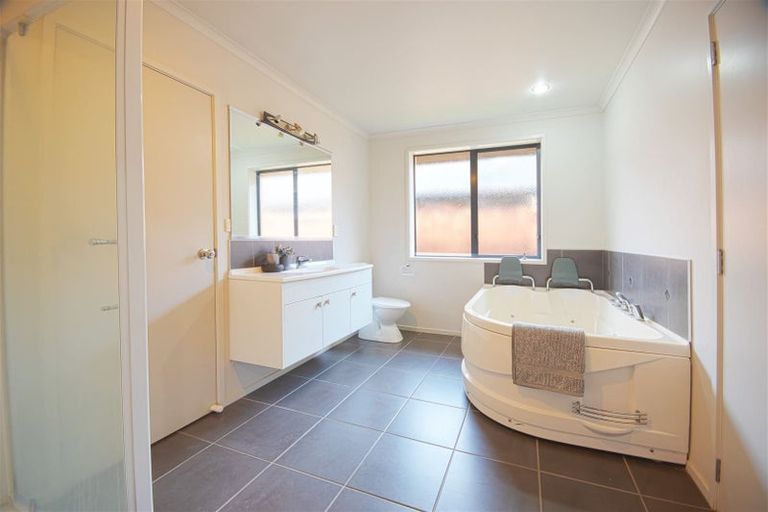 Photo of property in 3 Mosslea Court, Rototuna North, Hamilton, 3210