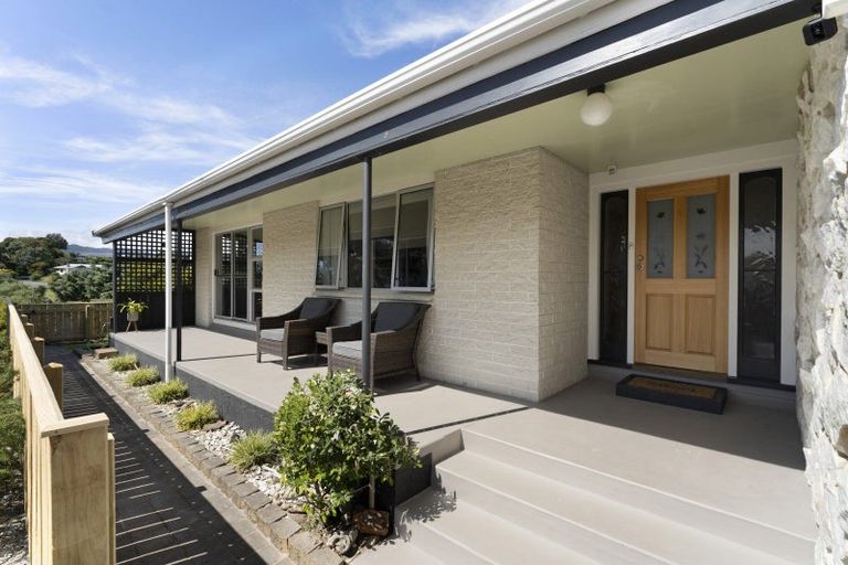 Photo of property in 67 Queens Road, Waikanae Beach, Waikanae, 5036
