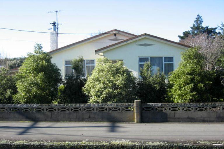 Photo of property in 383 High Street South, Carterton, 5713