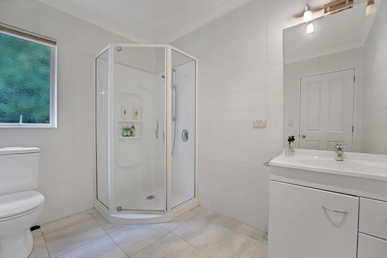 Photo of property in 5 Wairere Road, Torbay, Auckland, 0630