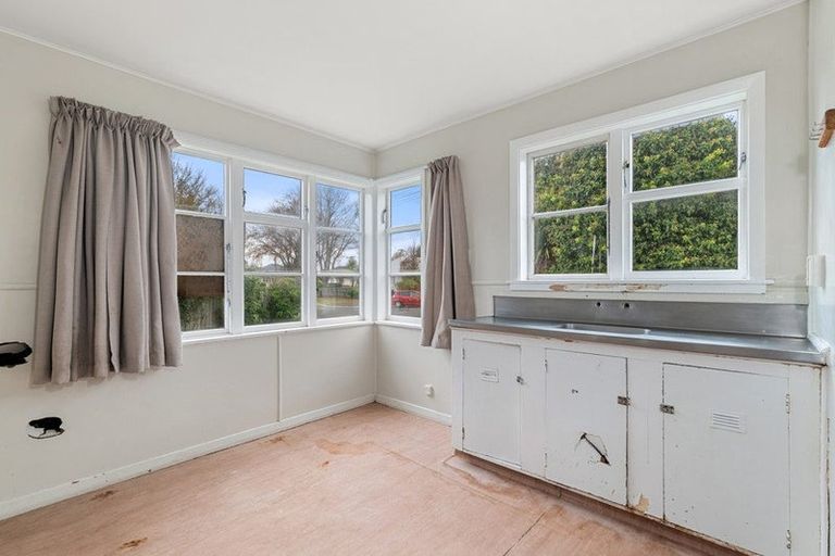 Photo of property in 8 Lyall Place, Bryndwr, Christchurch, 8053