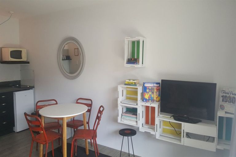 Photo of property in 6/7 Wellington Street, Russell, 0202