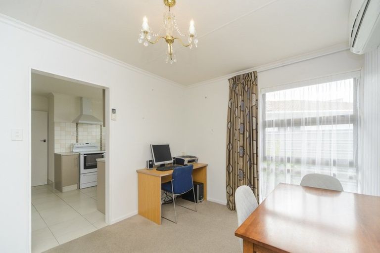Photo of property in 7a Purdie Place, Milson, Palmerston North, 4414