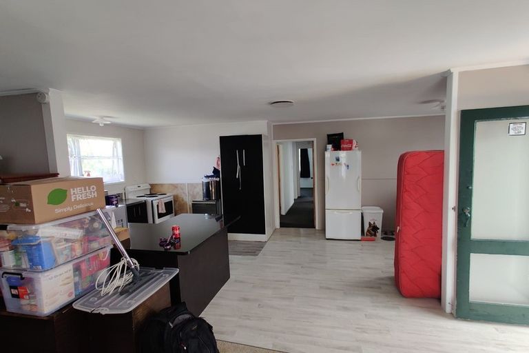 Photo of property in 18 Lipton Grove, Opaheke, Papakura, 2113