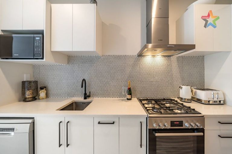 Photo of property in 223a High Street, Hutt Central, Lower Hutt, 5010