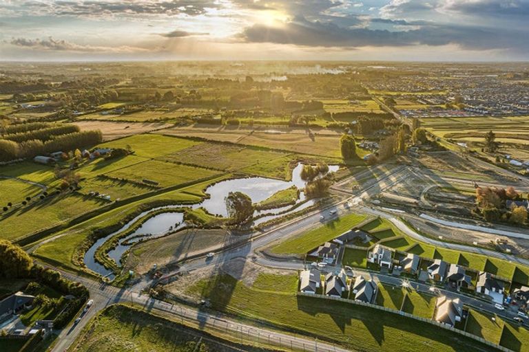 Photo of property in 8 Kirirua Avenue, Halswell, Christchurch, 8025