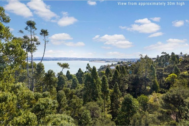 Photo of property in 108 Hadfield Street, Beach Haven, Auckland, 0626