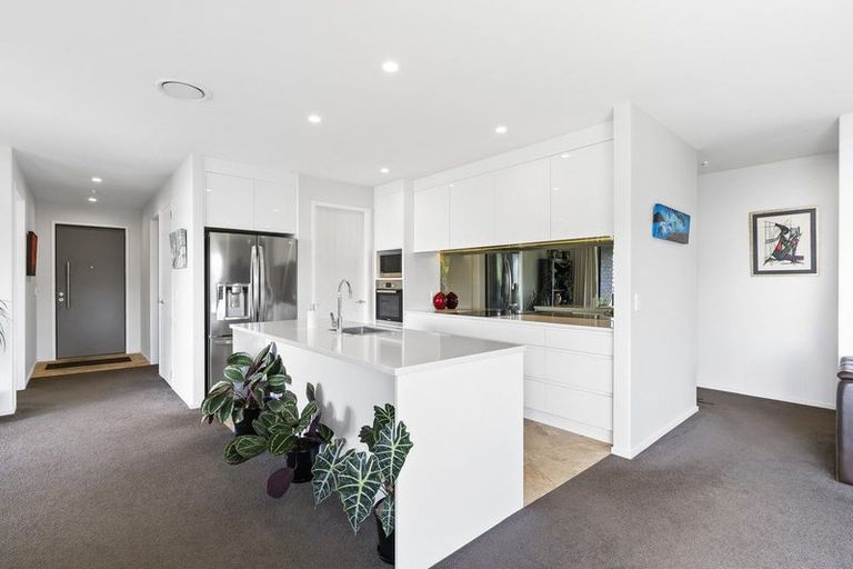Photo of property in 42 Puhirake Crescent, Pyes Pa, Tauranga, 3112