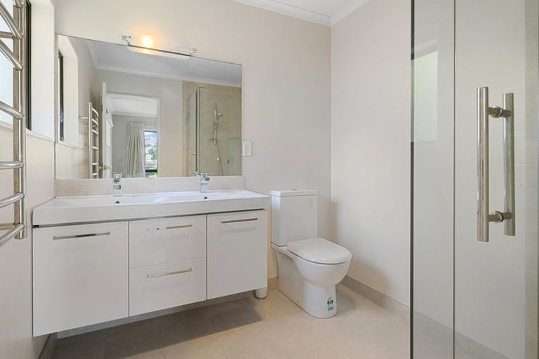 Photo of property in 30 Bushlands Park Drive, Albany, Auckland, 0632