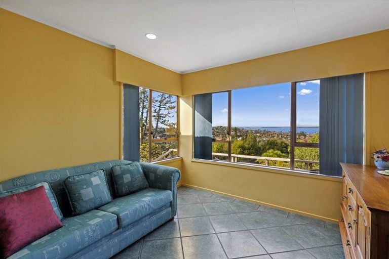 Photo of property in 801 East Coast Road, Northcross, Auckland, 0630