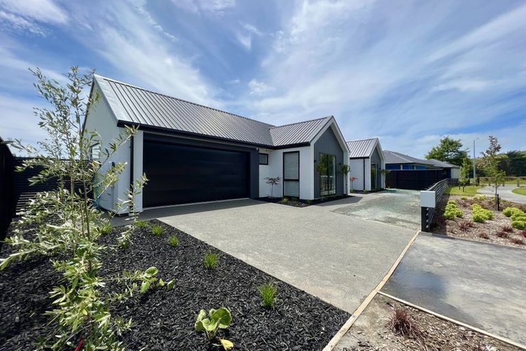 Photo of property in 20 Dray Place, Halswell, Christchurch, 8025