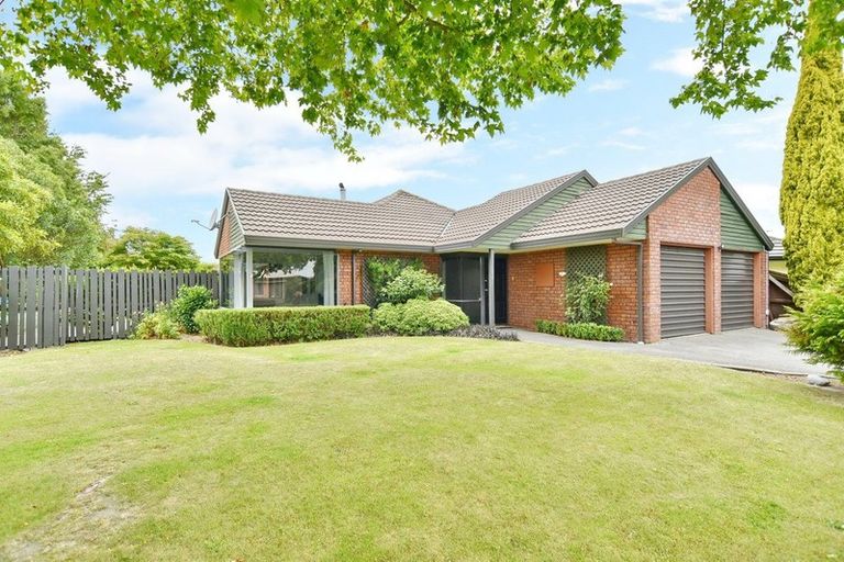 Photo of property in 17 Windsor Court, Rangiora, 7400