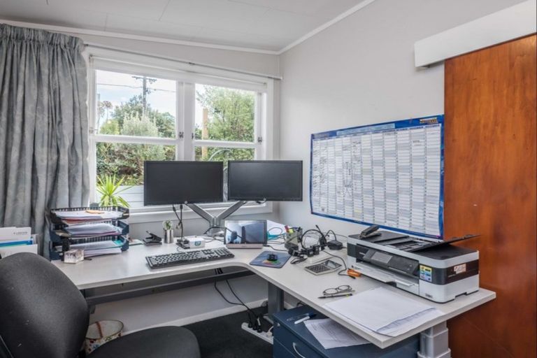 Photo of property in 36 Golf Road, Paraparaumu Beach, Paraparaumu, 5032