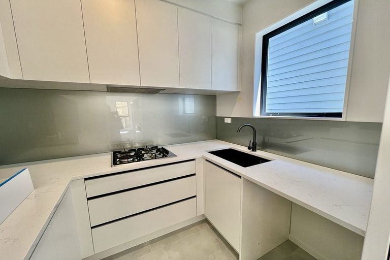 Photo of property in 20a Clovelly Road, Bucklands Beach, Auckland, 2012