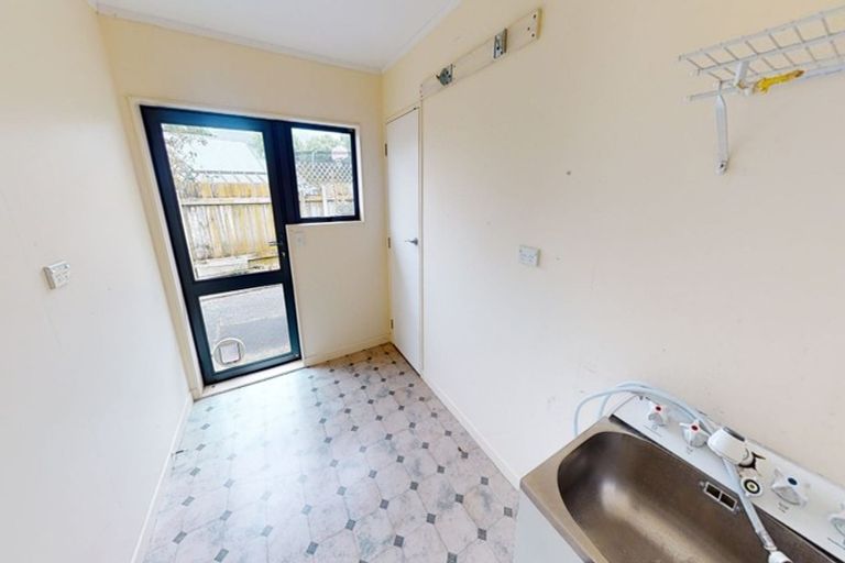 Photo of property in 18 Holdsworth Drive, Otamatea, Whanganui, 4500