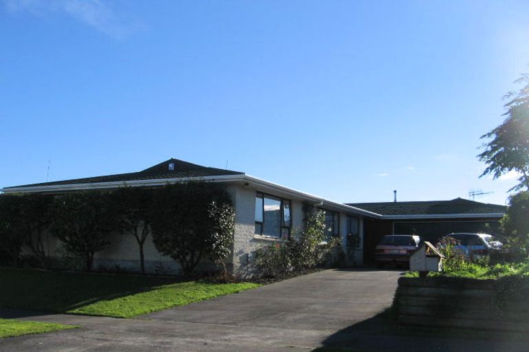 Photo of property in 37 Terry Crescent, Milson, Palmerston North, 4414