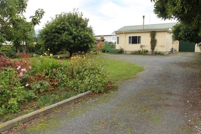 Photo of property in 143 Torquay Street, Kaikoura, 7300