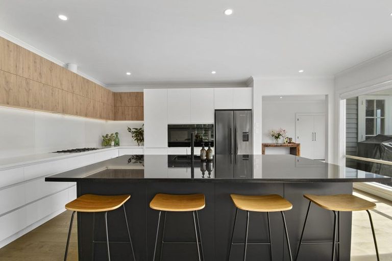 Photo of property in 123 Hunter Road, Taupaki, 0782