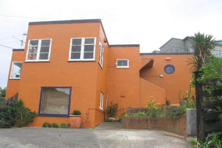 Photo of property in 92 View Road, Houghton Bay, Wellington, 6023